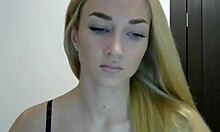 Το μοντέλο web κάμερας ερασιτέχνης astarta69 κάνει σεξ με τον εαυτό της σε ιδιωτικό βίντεο στο supcams.com